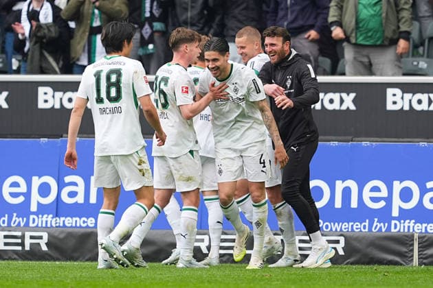 16 05 2026, xydrx, Men, Soccer, 1 Bundesliga, Borussia Mönchengladbach TSG 1899 Hoffenheim, Season 2025 2026, Borussia Park Goal celebration after the goal to 3 0 for Borussia Mönchengladbach by scorer Kevin Diks Borussia Mönchengladbach, 4 together with Robin Hack Borussia Mönchengladbach, 25 and Nico Elvedi Borussia Mönchengladbach, 30 Shuto Machino Borussia Mönchengladbach, 18 Lukas Ullrich Borussia Mönchengladbach, 26 DFB regulations prohibit any use of photographs as image sequences and or quasi video Copyright: HMBxMedia YannisxDreimann