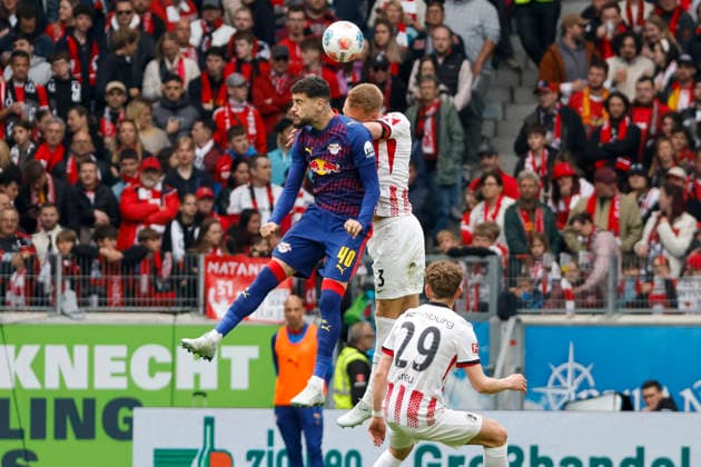 Romulo Cardoso RB Leipzig, 40 and Philipp Lienhart SC Freiburg, 03 in header duel , Germany, Soccer, 1 Bundesliga, Matchday 34, 2025 2026, SC Freiburg vs RB Leipzig, 16 05 2026, Freiburg im Breisgau Europa Park Stadion Baden Württemberg Germany Copyright: xGrantxHubbsx