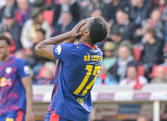 Bote Ridle Nzuzi Baku RB Leipzig, 17 with emotion GER, SC Freiburg RB Leipzig, Football, Bundesliga, 34 Matchday, Season 2025 2026, 16 05 2026 DFL DFB REGULATIONS PROHIBIT ANY USE OF PHOTOGRAPHS AS IMAGE SEQUENCES AND OR QUASI VIDEO GER, SC Freiburg RB Leipzig, Football, Bundesliga, 34 Matchday, Season 2025 2026, 16 05 2026 Freiburg Copyright: xEibner-Pressefoto ThomasxHessx EP_THS