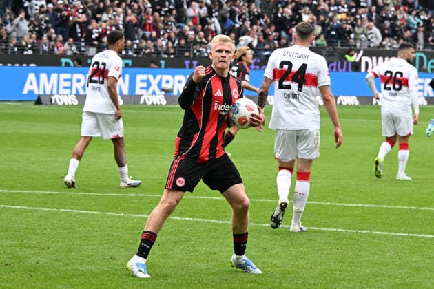 16 05 2026, xsltx, Fussball 1 Bundesliga, Eintracht Frankfurt VfB Stuttgart v l Torjubel nach dem Tor zum celebrating the goal celebrate 1 2 durch Jonathan Jonny Burkardt Eintracht Frankfurt DFL DFB REGULATIONS PROHIBIT ANY USE OF PHOTOGRAPHS as IMAGE SEQUENCES and or QUASI VIDEO Frankfurt am Main