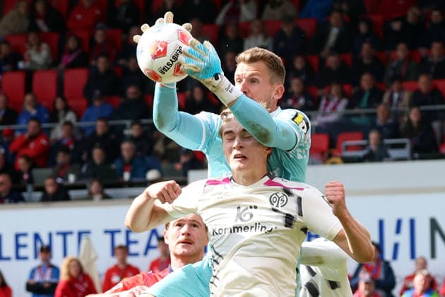 16 05 2026, xrekx, Soccer 1 Bundesliga, 1 FC Heidenheim FSV Mainz 05 v l Daniel Batz 1 FSV Mainz 05 Kacper Potulski 1 FSV Mainz 05 DFL DFB REGULATIONS PROHIBIT ANY USE OF PHOTOGRAPHS as IMAGE SEQUENCES and or QUASI VIDEO Heidenheim