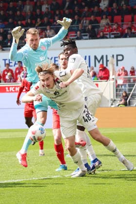 16 05 2026, xrekx, Soccer 1 Bundesliga, 1 FC Heidenheim FSV Mainz 05 v l Daniel Batz 1 FSV Mainz 05 Kacper Potulski 1 FSV Mainz 05 DFL DFB REGULATIONS PROHIBIT ANY USE OF PHOTOGRAPHS as IMAGE SEQUENCES and or QUASI VIDEO Heidenheim