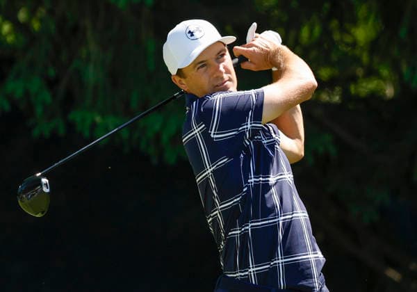 Jordan Spieth tees off on the 4th hole during the third round of the 2026 PGA, Golf Herren Championship at Aronimink Golf Club in Newtown Square, Pennsylvania, on Saturday, May 16, 2026.  PHI20260516803 LAURENCExKESTERSON