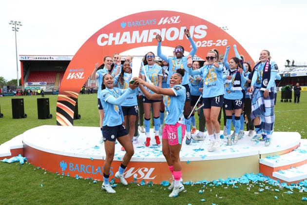 London, , 16th May 2026. Manchester City players celebrate with the trophy after winning the Women™s Super League after the West Ham United Women vs Manchester City Women Barclays Women s Super League match at Chigwell Construction Stadium, London. Picture credit should read: Paul Terry Sportimage EDITORIAL USE ONLY. No use with unauthorised audio, video, data, fixture lists, club league logos or live services. Online in-match use limited to 120 images, no video emulation. No use in betting, games or single club league player publications. SPI_032_PT_West_Ham_W_Man_City_W SPI-4804-0032