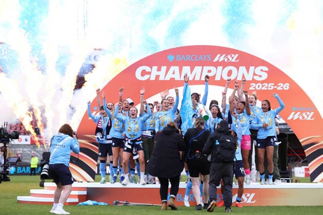 London, , 16th May 2026. Manchester City players celebrate with the trophy after winning the Women™s Super League after the West Ham United Women vs Manchester City Women Barclays Women s Super League match at Chigwell Construction Stadium, London. Picture credit should read: Paul Terry Sportimage EDITORIAL USE ONLY. No use with unauthorised audio, video, data, fixture lists, club league logos or live services. Online in-match use limited to 120 images, no video emulation. No use in betting, games or single club league player publications. SPI_035_PT_West_Ham_W_Man_City_W SPI-4804-0035