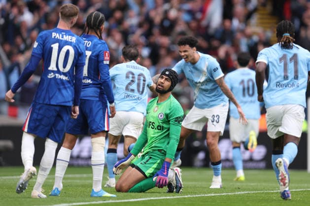 FA-Cup-Finale 2026 16. Mai 2026, Wembley Emirates FA-Cup-Finale Chelsea gegen Manchester City Chelsea-Torhüter Robert Sanchez reagiert nach dem Gegentreffer Foto Charlotte Wilson Abseits London UK  Copyright: xCharlottexWilsonx xOffsidexOffside