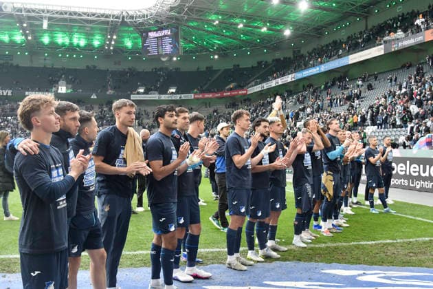 Final cheer Final cheer Emotion Joy of the Hoffenheim team in front of the fan curve the fans the fan block 16 05 2026 ¢ Football ¢ Borussia Moenchengladbach vs TSG Hoffenheim, Borussia Park, Moenchengladbach, DFB DFL REGULATIONS PROHIBIT ANY USE OF PHOTOGRAPHS AS IMAGE SEQUENCES AND OR QUASI VIDEO Copyright: xpepphotox xHorstxMauelshagenx pep00321, pep_20260516_hm_359165