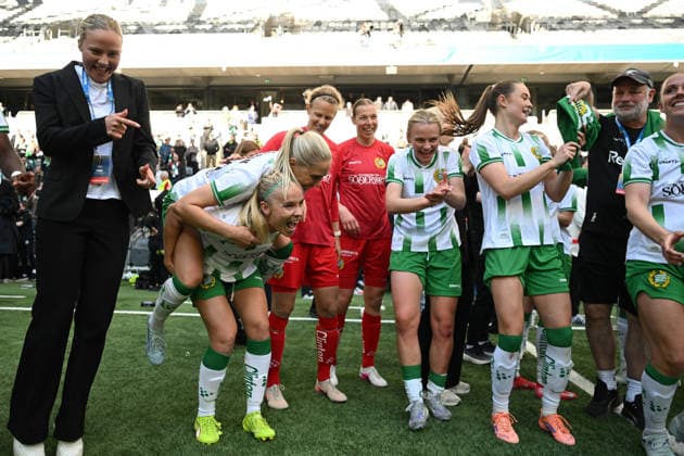 260516 Hammarbys Alice Carlsson and Stina Lennartsson celebrate after the final of the Swedish Cup between Hammarby and Häcken on May 16, 2026 in Stockholm  Copyright: MAXIMxTHORE BB260516MT066