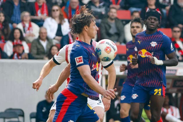 Willi Orban RB Leipzig, 04 on the ball , Germany, Soccer, 1 Bundesliga, Matchday 34, 2025 2026, SC Freiburg vs RB Leipzig, 16 05 2026, Freiburg im Breisgau Europa Park Stadion Baden Württemberg Germany Copyright: xGrantxHubbsx