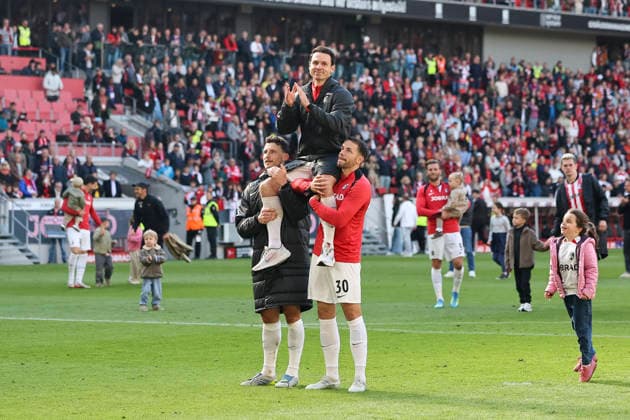 Maximilian Eggestein SC Freiburg, 08 , Nicolas Höfler, Hofler SC Freiburg, 27 and Christian Günter, Gunter SC Freiburg, 30 after the match , Germany, Football, 1 Bundesliga, Matchday 34, 2025 2026, SC Freiburg vs RB Leipzig, 16 05 2026, Freiburg im Breisgau Europa Park Stadion Baden Württemberg Germany Copyright: xGrantxHubbsx