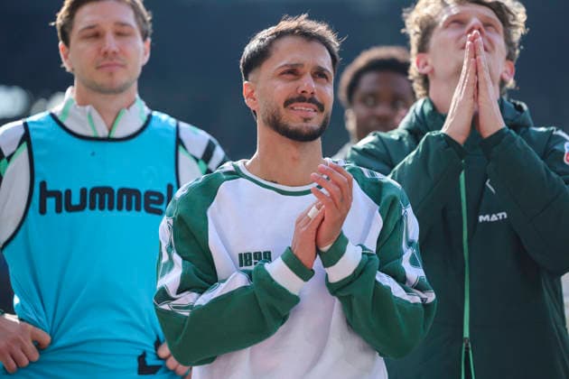Leonardo Bittencourt Werder Bremen looks dejected, Bundesliga, SV Werder Bremen v Borussia Dortmund, Weserstadion on May 16, 2026 in Bremen, Germany Photo by Marco Steinbrenner DeFodi Images Leonardo Bittencourt Werder Bremen looks dejected, Bundesliga, SV Werder Bremen v Borussia Dortmund, Weserstadion, May 16, 2026 in Bremen, Germany Photo by Marco Steinbrenner DeFodi Images DFL regulations prohibit any use of photographs as image sequences and or quasi video