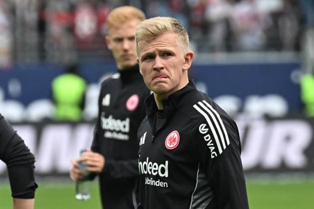 16 05 2026, xjhx, Soccer 1 Bundesliga, Eintracht Frankfurt VfB Stuttgart v l Jonathan Jonny Burkardt Eintracht Frankfurt Disappointed, sad, frustrated, helpless, DFL DFB REGULATIONS PROHIBIT ANY USE OF PHOTOGRAPHS as IMAGE SEQUENCES and or QUASI VIDEO Frankfurt am Main