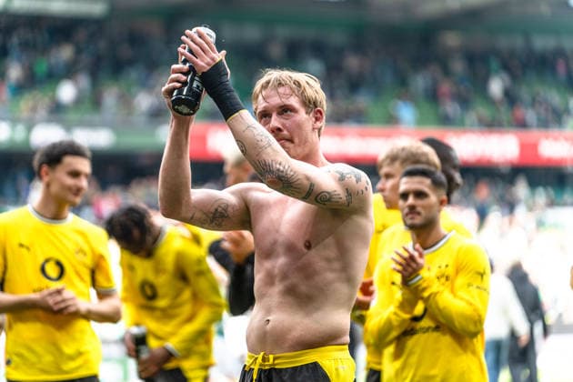Germany Bundesliga 2025 2026 Matchday 34, SV Werder Bremen vs Borussia Dortmund Saturday, 16 05 2026 Weserstadion, Bremen Julian Brandt Borussia Dortmund, 10 emotional farewell in front of the fans Copyright: xCelinaxLeiersx