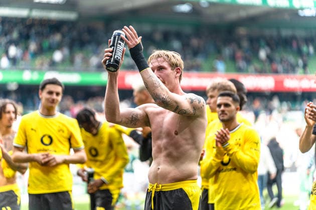Germany Bundesliga 2025 2026 Matchday 34, SV Werder Bremen vs Borussia Dortmund Saturday, 16 05 2026 Weserstadion, Bremen Julian Brandt Borussia Dortmund, 10 emotional farewell in front of the fans Copyright: xCelinaxLeiersx