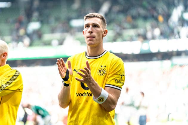 Germany Bundesliga 2025 2026 Matchday 34, SV Werder Bremen vs Borussia Dortmund Saturday, 16 05 2026 Weserstadion, Bremen Nico Schlotterbeck Borussia Dortmund, 4 Copyright: xCelinaxLeiersx