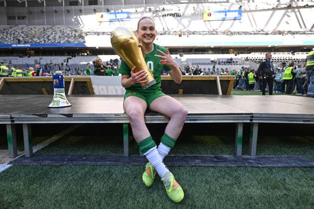 260516 Hammarbys Vilde Hasund celebrates with the trophy after the final of the Swedish Cup between Hammarby and Häcken on May 16, 2026 in Stockholm  Copyright: EMMAxWALLSKOG BB260516EW101