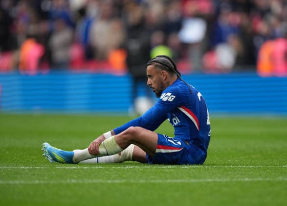 Chelsea v Manchester City FA Cup Final, Football, Wembley Stadium, London, UK - 16 May 2026 Joao Pedro of Chelsea slumps to the floor at the final whistle and a 0-1 defeat. London Wembley Stadium London UK, UK NEWSPAPERS OUT Copyright: xSeanxRyanx