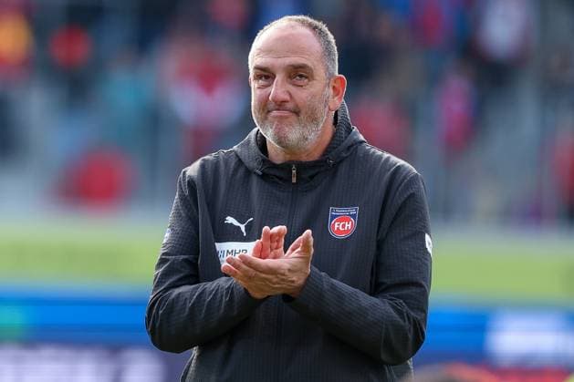 Head coach Frank Schmidt 1FC Heidenheim 1846 disappointed, thanks the fans, 1 FC Heidenheim vs 1 FSV Mainz 05, football, men, Bundesliga, DFL, season 2025 2026, 34 matchday, second round, 16 05 2026 DFB regulations prohibit any use of photographs as image sequences and or quasi video Heidenheim Baden Wuerttemberg Germany Copyright: xkolbert-press MartinxAgüerax