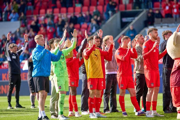 Disappointed Heidenheimer after the end of the match GER, 1 FC Heidenheimn vs FSV Mainz 05, Football, Men, 1 Bundesliga, Matchday 34, Season 2025 2026, 16 05 2026 DFL, DFB regulations prohibit any use of photographs as image sequences and or quasi video GER, 1 FC Heidenheimn vs FSV Mainz 05, Football, Men, 1 Bundesliga, Matchday 34, Season 2025 2026, 16 05 2026 Heidenheim Copyright: xEibner-Pressefoto GeraldxOelze-dexStoppanyx EP_ODS