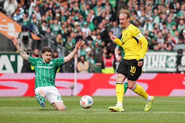 16 05 2026, xgrfx, Soccer 1 Bundesliga, SV Werder Bremen Borussia Dortmund v l Romano Schmid Werder Bremen , Julian Brandt Borussia Dortmund DFL DFB REGULATIONS PROHIBIT ANY USE OF PHOTOGRAPHS as IMAGE SEQUENCES and or QUASI VIDEO Bremen