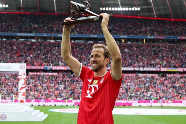 Harry Kane 9 FC Bayern Muenchen gets the Torjaegerkanone, FC Bayern Muenchen vs 1 FC Koeln, Fußball, 1 Bundesliga, 34 Spieltag, 16 05 2026 DFL DFB regulations prohibit any use of photographs as image sequences and or quasi video Muenchen Bayern Germany Copyright: xkolbert-press ChristianxKolbertx
