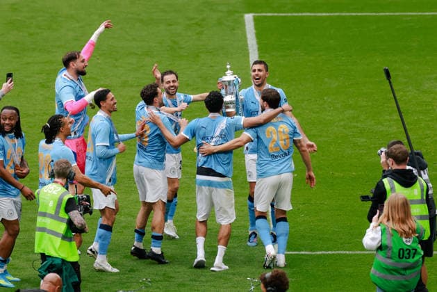 FA Cup Final Chelsea v Manchester City Wembley Stadium 16.05.2026 Manchester City players celebrate with the cup at the end FA Cup Final Chelsea v Manchester City Wembley Stadium 16.05.2026 Photograph By Marc Aspland The Times  Copyright: xMarcxAsplandx NINTCHDBPICT001081313581