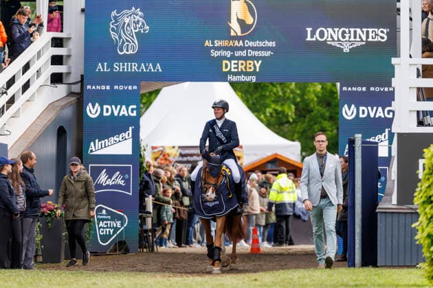 HAMBURG Al Shira aa 95 German Jumping and Dressage DERBY 2026, HAMBURG Al Shira aa 95 German Jumping and Dressage DERBY 2026 THIEME Andre GER , DSP Chakaria Prize giving ceremony LONGINES Grand Prix of Hamburg Al Shira aa CSI5 Tour CSI5 Int jumping competition with jump off 1,60m Hamburg, Jenischpark, Derby Park Klein Flottbek 16 May 2026
