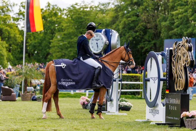 HAMBURG Al Shira aa 95 German Jumping and Dressage DERBY 2026, HAMBURG Al Shira aa 95 German Jumping and Dressage DERBY 2026 THIEME Andre GER , DSP Chakaria Prize giving ceremony LONGINES Grand Prix of Hamburg Al Shira aa CSI5 Tour CSI5 Int jumping competition with jump off 1,60m Hamburg, Jenischpark, Derby Park Klein Flottbek 16 May 2026