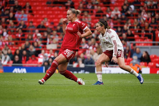 Liverpool FC Women v Arsenal Women at Anfield Zara Shaw of Liverpool FC Women in action during the Barclays Women™s Super League match against Arsenal Women at Anfield in Liverpool, England, on May 16, 2026., Credit:Victoria Cropper Vicky Pearson Avalon UK, Merseyside, Liverpool, Anfield  Copyright: xVictoriaxCropperx xVickyxPearsonx xAvalonx 1099522227
