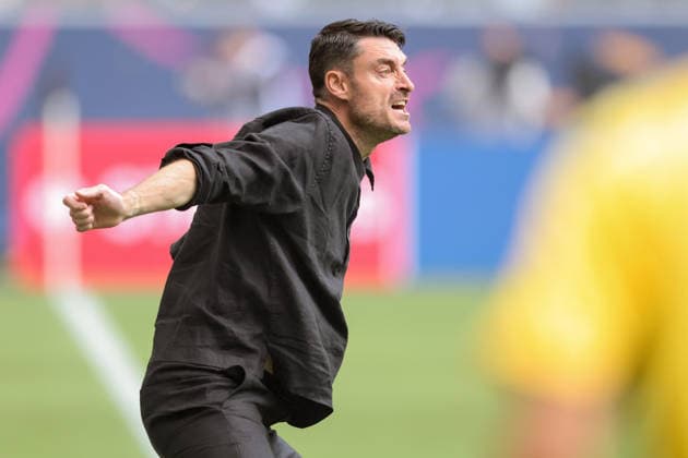Eintracht Frankfurt - VfB Stuttgart, 1. FBL Trainer Albert Riera (Eintracht Frankfurt). Bundesligaspiel zwischen Eintracht Frankfurt und dem VfB Stuttgart am 16. Mai 2026 im Deutsche Bank Park in Frankfurt am Main., Frankfurt am Main Hessen Deutschland Deutsche Bank Park *** Eintracht Frankfurt VfB Stuttgart, 1 FBL Coach Albert Riera Eintracht Frankfurt Bundesliga match between Eintracht Frankfurt and VfB Stuttgart on May 16, 2026 at Deutsche Bank Park in Frankfurt am Main , Frankfurt am Main Hessen Germany Deutsche Bank Park