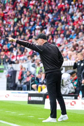 Freiburg, Germany 16 May 2026 1 BL 2025 2026 Sp 34 SC Freiburg vs RB Leipzig In picture coach Ole Werner RB gesticulates on the pitch DFL regulations prohibit any use of photographs as image sequences and or quasi video Europa Park Stadion Baden Württemberg Copyright: xFotostandx xHettichx