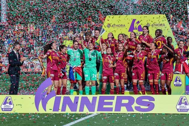 CALCIO - Serie A Femminile - AS Roma vs Genoa CFC Photo by IPA ABACAPRESS.COM84756783 - The Roma Women Team awards ceremony during AS Roma vs Genoa CFC, Italian football Serie A Women match in Rome, Italy, May 16 2026 Rome Italy  Copyright: xIPAxSport ABACAx