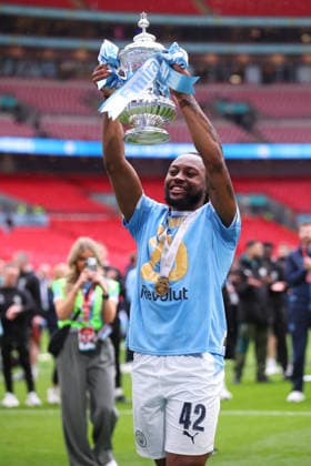 Chelsea v Manchester City - Emirates FA Cup Final Antoine Semenyo of Manchester City celebrates with Trophy after winning the Emirates FA Cup Final match between Chelsea and Manchester City on May 16, 2026 in London, England. WARNING! This Photograph May Only Be Used For Newspaper And Or Magazine Editorial Purposes. May Not Be Used For Publications Involving 1 player, 1 Club Or 1 Competition Without Written Authorisation From Football DataCo Ltd. For Any Queries, Please Contact Football DataCo Ltd on +44 (0) 207 864 9121 London Wembley Stadium England United Kingdom Copyright: xAllstarxPicturexLibraryxLtdx