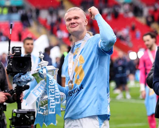 Chelsea v Manchester City - Emirates FA Cup Final Erling Haaland of Manchester City celebrates with Trophy after winning the Emirates FA Cup Final match between Chelsea and Manchester City on May 16, 2026 in London, England. WARNING! This Photograph May Only Be Used For Newspaper And Or Magazine Editorial Purposes. May Not Be Used For Publications Involving 1 player, 1 Club Or 1 Competition Without Written Authorisation From Football DataCo Ltd. For Any Queries, Please Contact Football DataCo Ltd on +44 (0) 207 864 9121 London Wembley Stadium England United Kingdom Copyright: xAllstarxPicturexLibraryxLtdx