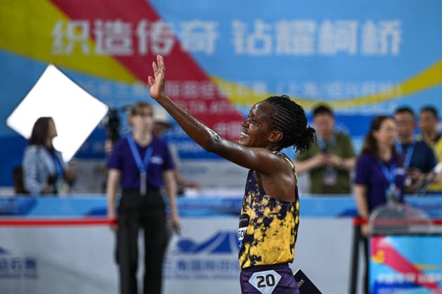 Wanda Diamond League 2026 - Shanghai Keqiao SHAOXING, CHINA - MAY 16: Faith Kipyegon of Kenya waves to the crowd while celebrating her victory in the women s 5000m race during the Yangtze River Delta Athletics Diamond Gala, the Shanghai Keqiao leg and opening meeting of the 2026 Wanda Diamond League circuit, at the China Textile City Sports Center in Keqiao, Shaoxing, Zhejiang province, China, on May 16, 2026. Artur Widak Anadolu Zhejiang China. Editorial use only. Please get in touch for any other usage.  Copyright: x2026xAnadoluxArturxWidakx