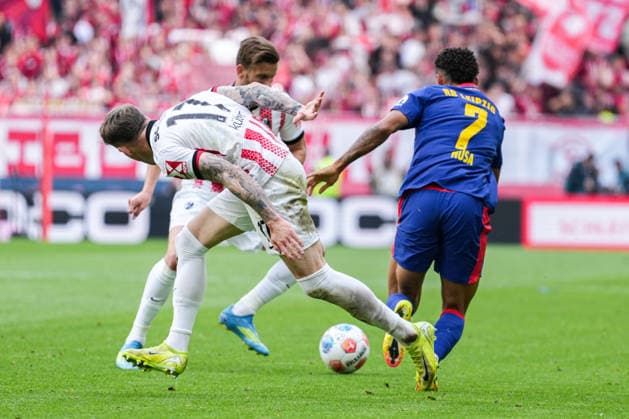 1 Bundesliga SC Freiburg vs RB Leipzig, 16 05 2026 duel between Lukas Kübler SC Freiburg, 17 and Antonio Nusa RB Leipzig, 7 1 Bundesliga SC Freiburg vs RB Leipzig, Europa Park Stadion, 16 05 2026 DFB DFL REGULATIONS PROHIBIT ANY USE OF PHOTOGRAPHS AS IMAGE SEQUENCES AND OR QUASI VIDEO Copyright: xBEAUTIFULxSPORTS Boscox