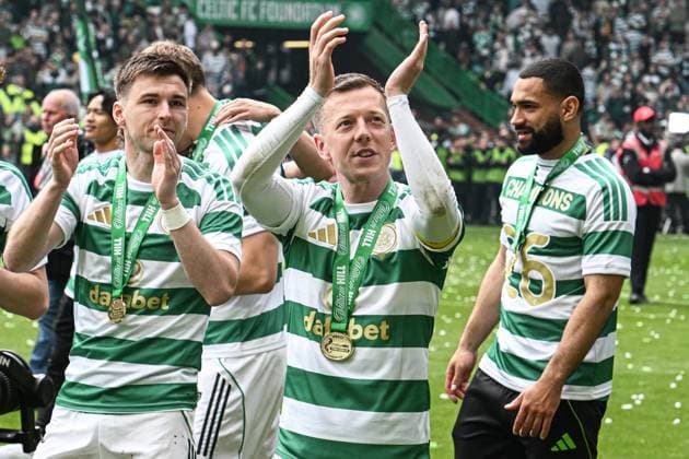 Celtic v Heart of Midlothian William Hill Premiership Kieran Tierney and Callum McGregor of Celtic wave to fans at full time during the William Hill Premiership match at Celtic Park, Glasgow 16 05 2026 UK Newspapers OUT Copyright: xJamiexJohnstonx FIL-23440-0154