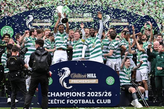 Celtic v Heart of Midlothian William Hill Premiership Auston Trusty of Celtic lifts the William Hill Premiership trophy during the William Hill Premiership match at Celtic Park, Glasgow 16 05 2026 UK Newspapers OUT Copyright: xJamiexJohnstonx FIL-23440-0163