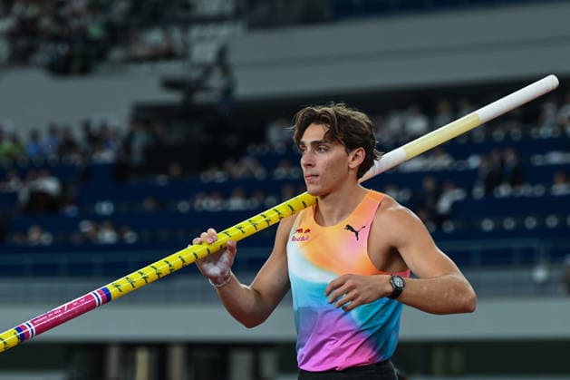 Wanda Diamond League 2026 - Shanghai Keqiao SHAOXING, CHINA - MAY 16: Armand Mondo Duplantis of Sweden prepares for his vault during the men s pole vault competition at the Yangtze River Delta Athletics Diamond Gala, the Shanghai Keqiao leg and opening meeting of the 2026 Wanda Diamond League circuit, at the China Textile City Sports Center in Keqiao, Shaoxing, Zhejiang province, China, on May 16, 2026. Artur Widak Anadolu Shaoxing China. Editorial use only. Please get in touch for any other usage.  Copyright: x2026xAnadoluxArturxWidakx