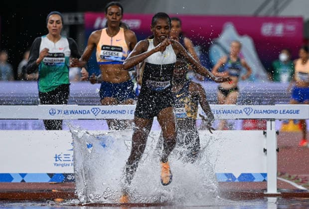 Wanda Diamond League 2026 - Shanghai Keqiao SHAOXING, CHINA - MAY 16: Peruth Chemutai of Uganda leads the women s 3000m steeplechase race at the Yangtze River Delta Athletics Diamond Gala, the Shanghai Keqiao leg and opening meeting of the 2026 Wanda Diamond League circuit, at the China Textile City Sports Center in Keqiao, Shaoxing, Zhejiang province, China, on May 16, 2026. Artur Widak Anadolu Shaoxing China. Editorial use only. Please get in touch for any other usage.  Copyright: x2026xAnadoluxArturxWidakx