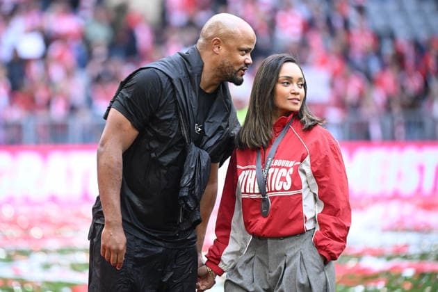 16 05 2026, xemx, Soccer 1 Bundesliga, FC Bayern Muenchen 1 FC Köln v l jubilation, joy about winning the championship coach head coach Vincent Kompany FC Bayern Muenchen with his wife Carla née Higgs DFL DFB REGULATIONS PROHIBIT ANY USE OF PHOTOGRAPHS as IMAGE SEQUENCES and or QUASI VIDEO Muenchen