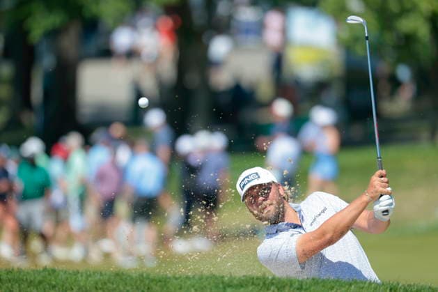 Golf 2026 PGA, Golf Herren Championship - Round 3 England s Daniel Brown chips out of the bunker at the ninth green in Round 3 of the 2026 PGA Championship at Aronimink Golf Club in Newtown Square, Pennsylvania, USA, 16 May 2026. Newtown Square PA United States  Copyright: xSTEVENxM.xFALKx