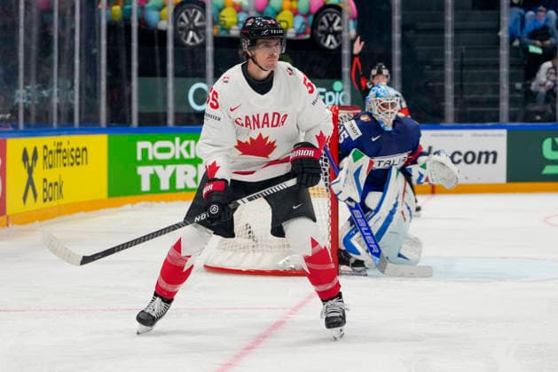 FRIBOURG, SWITZERLAND MAY 16 Mark Scheifele of Canada in action during the 2026 IIHF Ice Hockey World Championship Switzerland game between Italy and Canada at BCF Arena on May 16, 2026 in Fribourg, Fribourg Fribourg BCF Arena Fribourg Switzerland Copyright: xJustPictures.ch JarixPestelaccix jp-en-EuSpIm-JP6_JAR_Italy_Canada_16May2026_00089