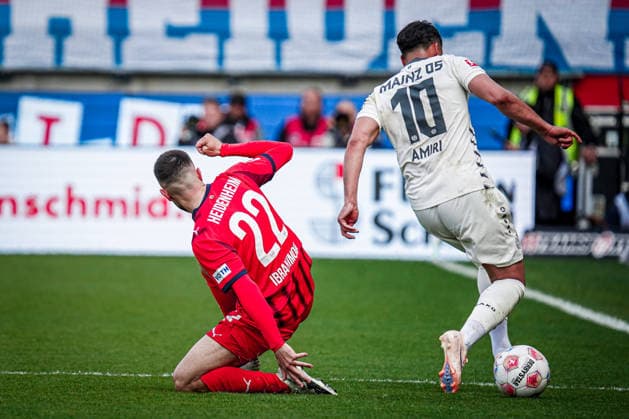 Germany Soccer 1 Bundesliga 2025 2026 , Matchday 34 1 FC Heidenheim vs 1 FSV Mainz 05 Voith Arena Heidenheim an der Brenz Nadiem Amiri 1 FSV Mainz 05, 10 on the ball Copyright: xBennetxLongx