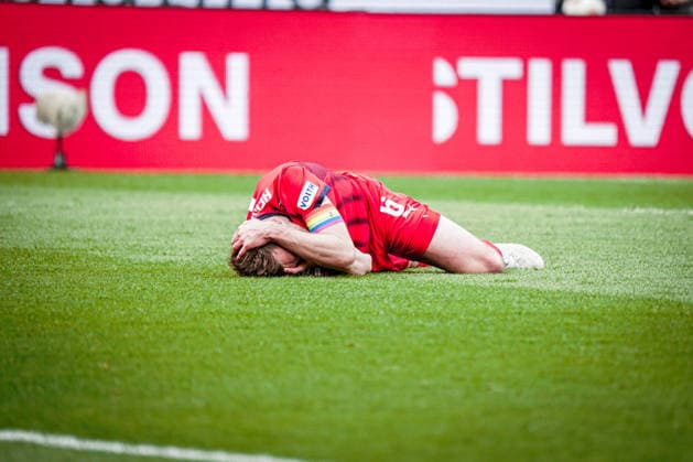 Germany Soccer 1 Bundesliga 2025 2026 , Matchday 34 1 FC Heidenheim vs 1 FSV Mainz 05 Voith Arena Heidenheim an der Brenz Patrick Mainka 1 FC Heidenheim, 6 injured on the ground Copyright: xBennetxLongx
