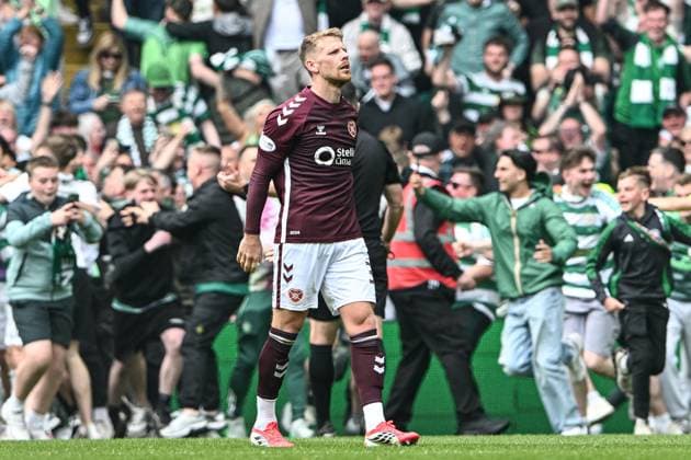 Celtic v Heart of Midlothian William Hill Premiership Stephen Kingsley of Heart of Midlothian looks dejected during the William Hill Premiership match at Celtic Park, Glasgow 16 05 2026 UK Newspapers OUT Copyright: xJamiexJohnstonx FIL-23440-0211