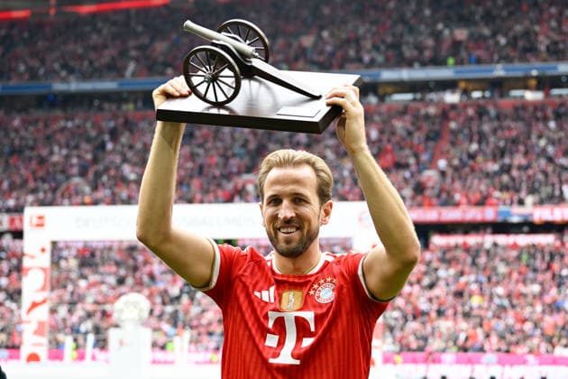 Muenchen, Allianz Arena, 16 05 26, GER, Herren, 1 Bundesliga, Saison 2025 2026, FC Bayern Muenchen 1 FC Koeln Bild Torjaegerkanone fuer Harry KANE Muenchen DFL regulations prohibit any use of photographs as image sequences and or quasi video Bayern Germany