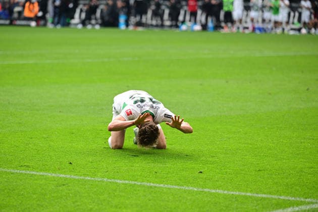 16 05 2026 Moenchengladbach Football, Men, Season 2025 2026, Borussia Moenchengladbach vs TSG 1899 Hoffenheim Goal celebration of goal scorer Robin Hack Gladbach after his goal to 4 0 DFL regulations prohibit any use of photographs as image sequences and or quasi video Borussia Park NRW Germany