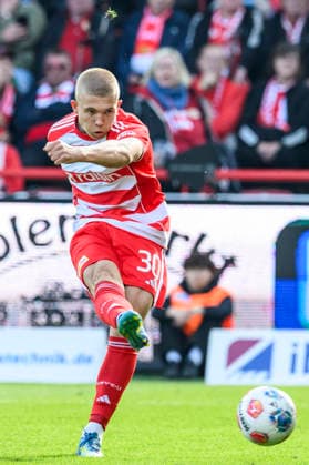 v l Dmytro Bogdanov 1 FC Union Berlin, 30 , pulls away on goal, GER, Berlin, 1 FC Union Berlin vs FC Augsburg, 1 Bundesliga, Football, DFB, last matchday, 2025 2026 season, Alte Försterei, 16 May 2026, DFB DFL REGULATIONS PROHIBIT ANY USE OF PHOTOGRAPHS AS IMAGE SEQUENCES AND OR QUASI VIDEO, Copyright: HMBxMedia UwexKoch