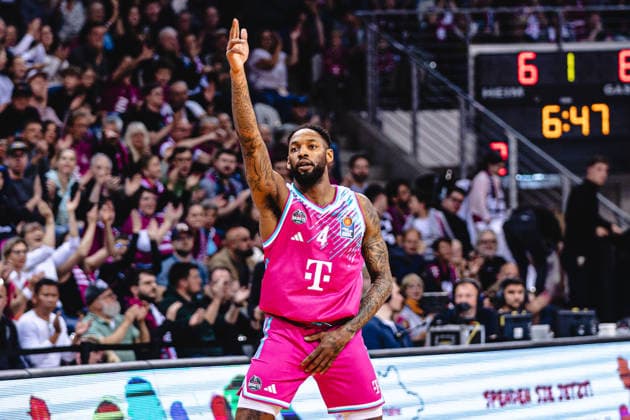 easyCredit Basketball Bundesliga, Playoff quarterfinal Telekom Baskets Bonn vs Fitness First Baskets Würzburg, 16 05 2026 Jeff Garrett Jr Telekom Baskets Bonn 4 celebrates a three-pointer easyCredit Basketball Bundesliga, Playoff quarterfinal Telekom Baskets Bonn vs Fitness First Baskets Würzburg, 16 05 2026, Telekom Dome Bonn Copyright: xBEAUTIFULxSPORTS Derixx